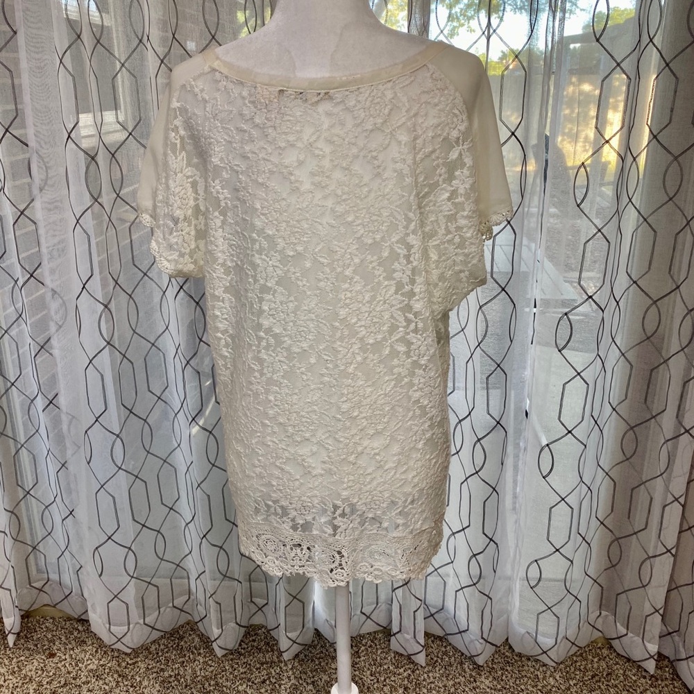 Miss Me Lace And Crochet Top Size Large - Picture 4 of 6